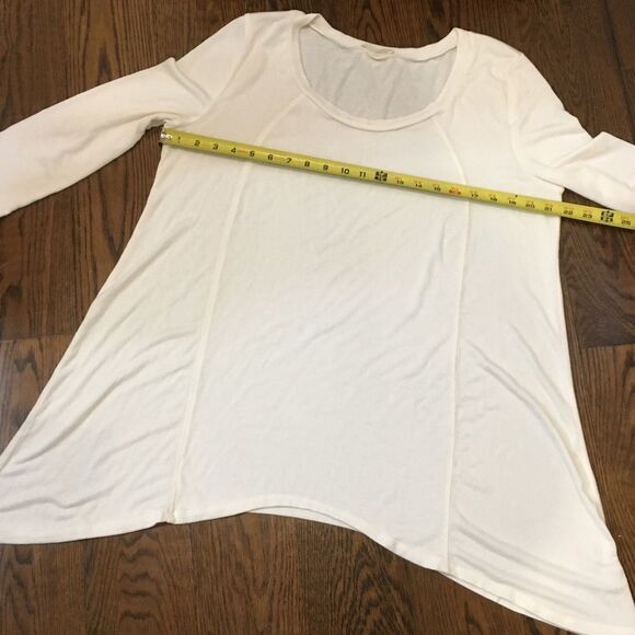 Women’s 3/4 Sleeve Flat Knit Sidetail Shark Bite Tunic - Picture 4 of 8